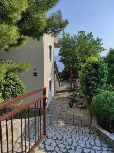 Prekrasan dvosobni apartman s pogledom na more 4+2