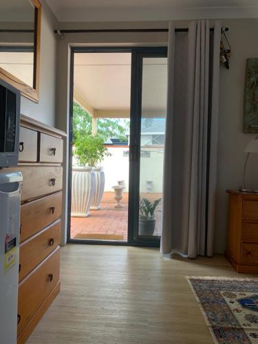 Η κουζίνα ή μικρή κουζίνα στο Forest Retreat Bed and Breakfast