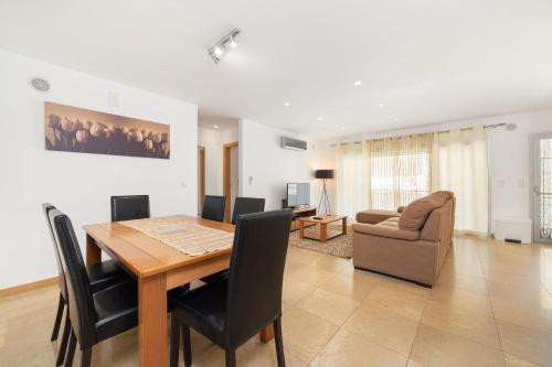 Χώρος καθιστικού στο Baia Residence 2 - Holiday Apartments - By SCH