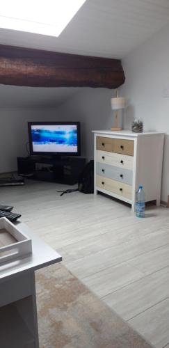STUDIO 9 Classé 2 Etoiles