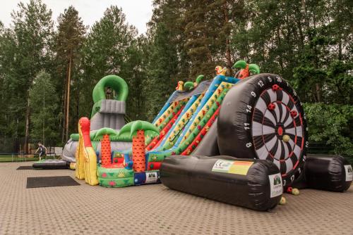 Camping & Camper place Pasvalysにあるキッズエリア