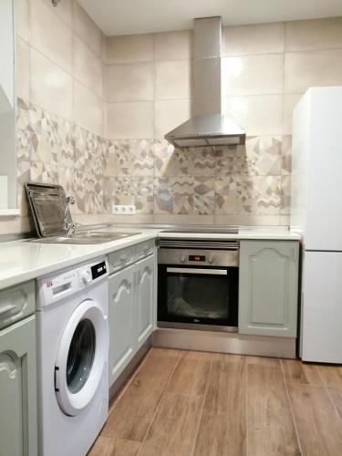 Køkken eller tekøkken på SEVILLA I Y SEVILLA II