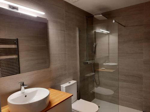 Et badeværelse på Apartamentos Casa La Rambla