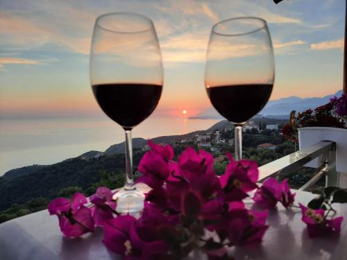 Eduard Lagji Apartament