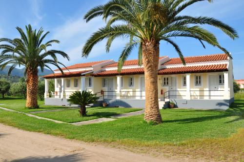 Almiros Beach的住宿－自由公寓，相簿中的一張相片