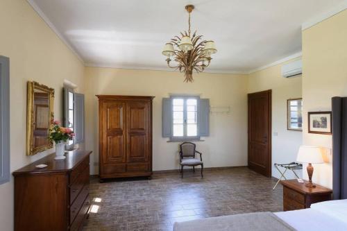 Photo de la galerie de l'établissement Sant'Ilaria - private 2 bdrs pool villa, à Villa Montesoli