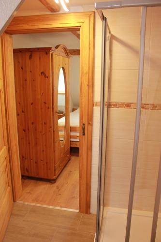 Ένα μπάνιο στο Ferienwohnung Altstadtidylle 3