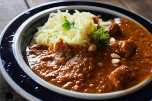 Comida en el departamento o alrededores