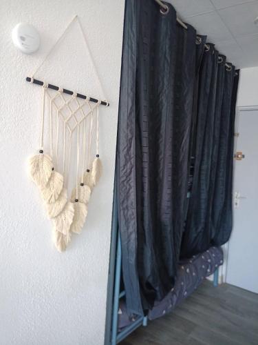 cosy STUDIO 4 personnes, proche mer et commerce 0 chambre
