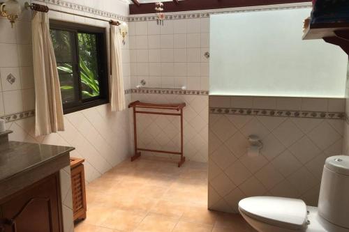 Koupelna v ubytování 1 Bedroom 300 degree Seaview Villa SDV139C-By Samui Dream Villas