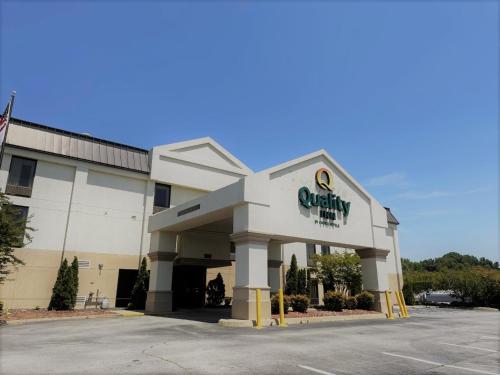 a exterior view of a office building at Quality Inn Danville - University Area in Danville