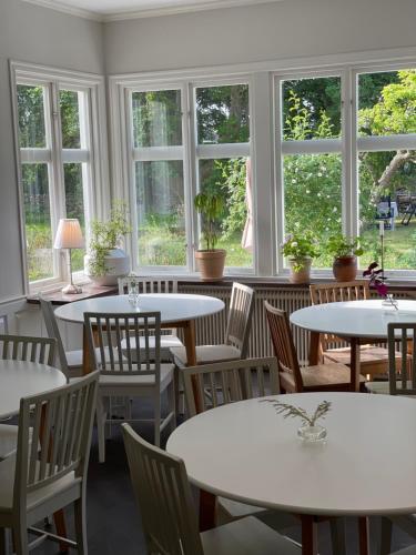 Restaurace v ubytování Rosenfors Herrgård B&B
