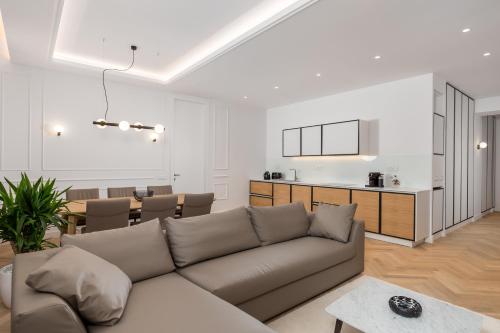 Η κουζίνα ή μικρή κουζίνα στο Plaza Apartments