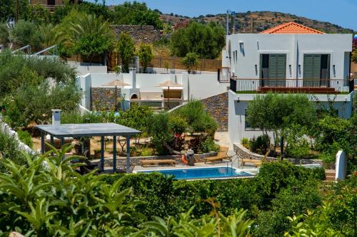 Afbeelding uit fotogalerij van Pakio Luxury Villa : Private Cretan Holidays in Milatos