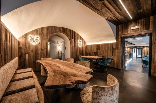 Un lugar para sentarse en Hotel Ravelli Luxury Spa