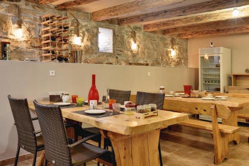 Et opholdsområde på Mimoza Old Town Pula Apartments