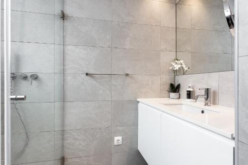 Central Porto 1BR Apartment - Oporto Bridges