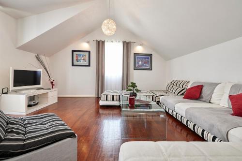 Gallery image of Apartments Gea Trogir in Trogir