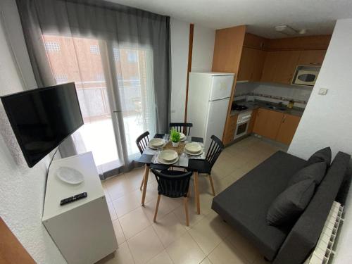 Dapur atau dapur kecil di Apartamentos AR Isern