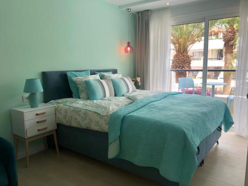 Postel nebo postele na pokoji v ubytování Villa Mar First line Playa Las Americas