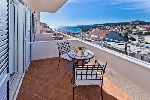 Apartments and Rooms Marija