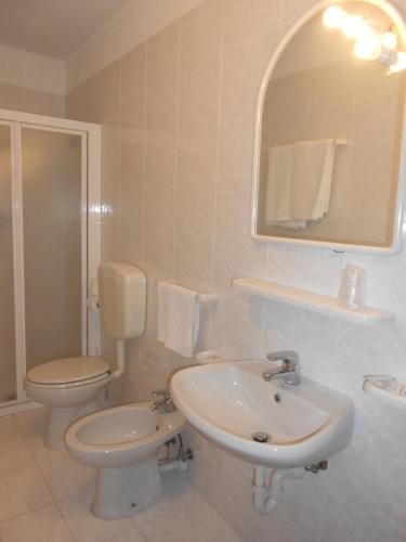 Bany a Villa Natalina