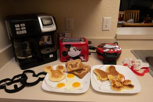 Magical Adventure Condo w Waterpark near Disney No Resort Fees photo 25