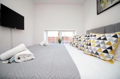Gallery image of St Thomas Loft Views by Stay South Wales in Swansea