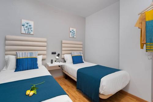 Lodging Apartments Villa de Gracia 2 bedroom cozy apartment