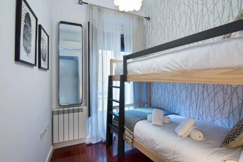 Gallery image of ECO CENTER GRANATENSIS CATEDRAL 2 habitaciones free párking in Granada