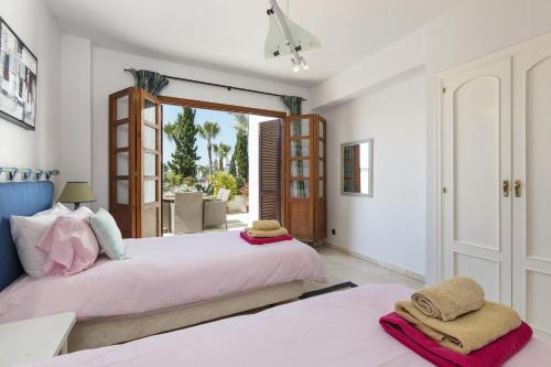 Señorio De Marbella - 3 Bedroom Penthouse by Finest Rentals