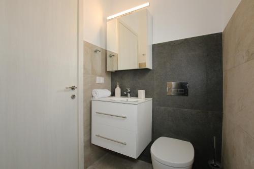 Bathroom sa Sunset Sea View Villa 6