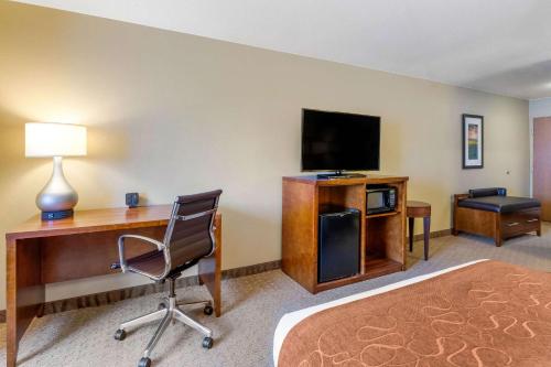 Comfort Suites Burlington – Photos 3
