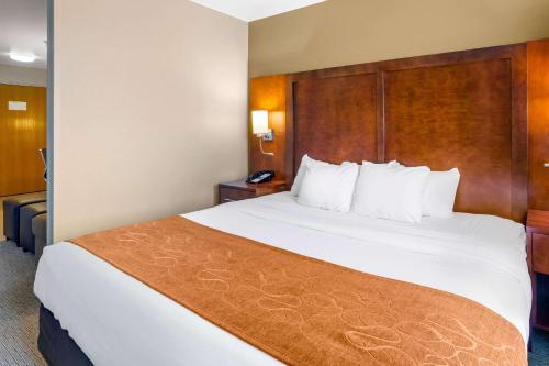 Comfort Suites Burlington – Photos 5