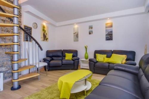 Lovely house, near city center, Mali Lošinj