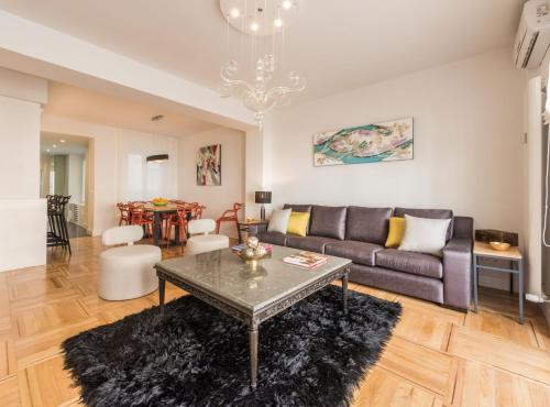 HERMOSILLA DE LUXE, Madrid, Spania