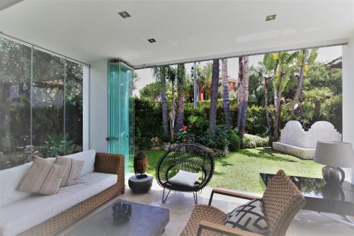 Villa Sueños de Puente Romano, Marbella – Updated 2022 Prices