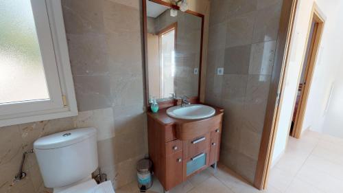 Koupelna v ubytování Francisco 293721-A Murcia Holiday Rentals Property