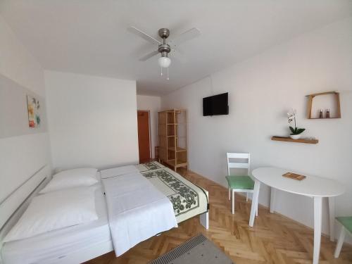 Marija Bunić,Appartements am Meer