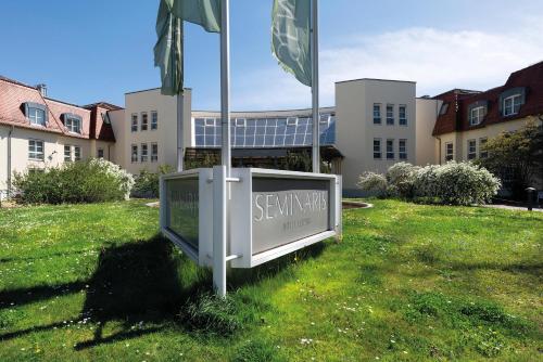 Un jardín fuera de Seminaris Hotel Leipzig