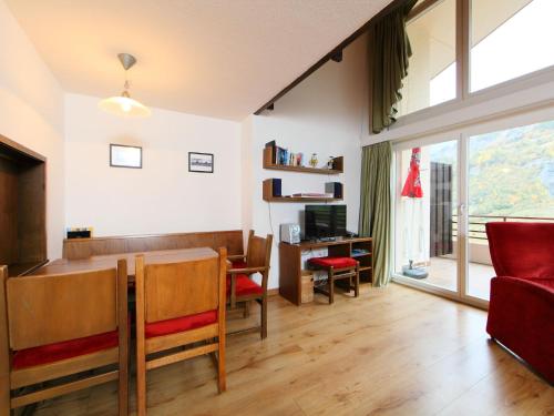 Apartment Ringstrasse Apt 512 by Interhome