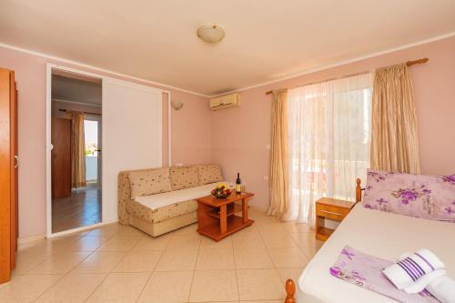 Posedenie v ubytovaní Guest House Edita