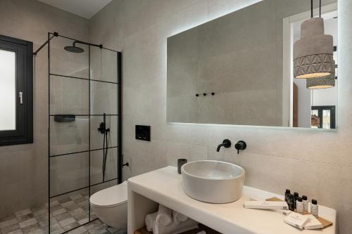 Ένα μπάνιο στο Athina Milos Suites