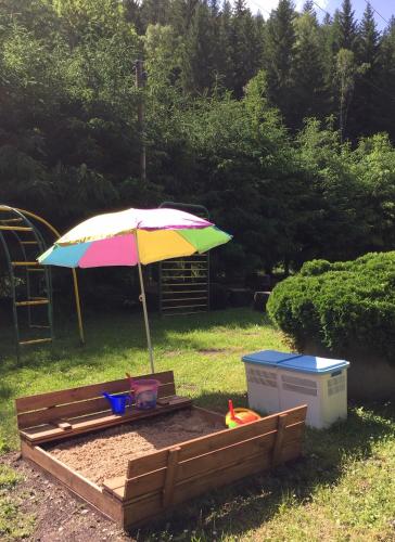 Taman di luar Horská Chata Pod Lanovkou