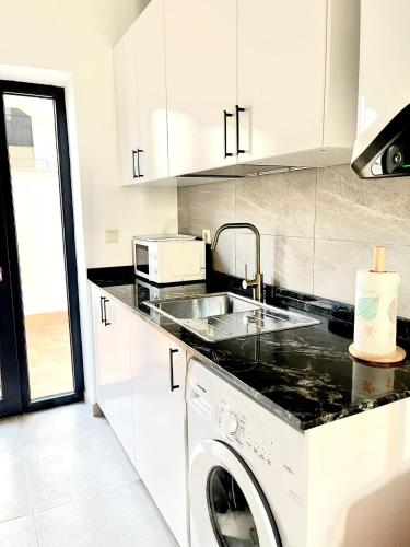 Covento Beach 2, centro con garage y patio