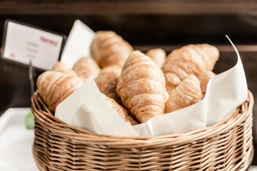 ホテルの敷地内または近くでの食事または食べ物
