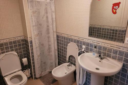 Koupelna v ubytování Apartamento vacacional Adriana , Montanejos