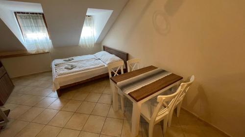 Katil atau katil-katil dalam bilik di Marcell Apartman