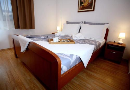 Apartmani Toni