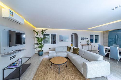 Lavanda - Apartamento Privado en Villa Compartida, Marbella